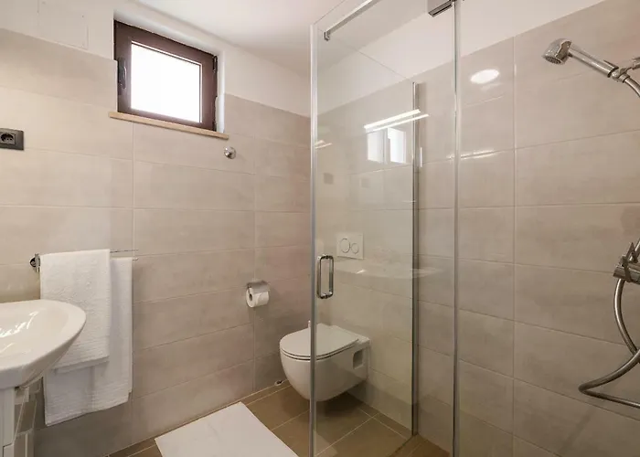 Lovric Apartamento Pula