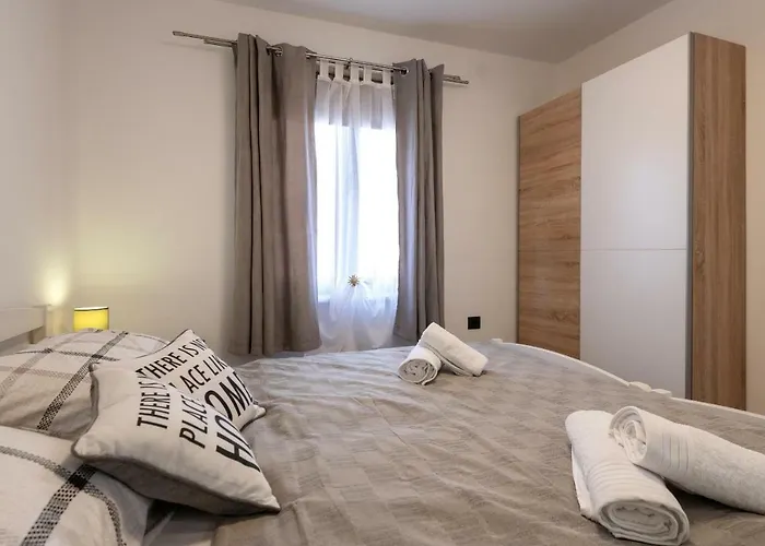 Lovric Apartamento Pula