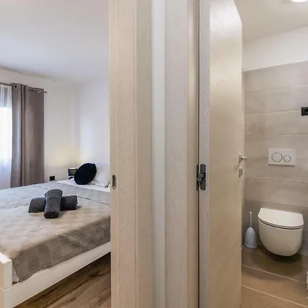 Lovric Apartment Pula