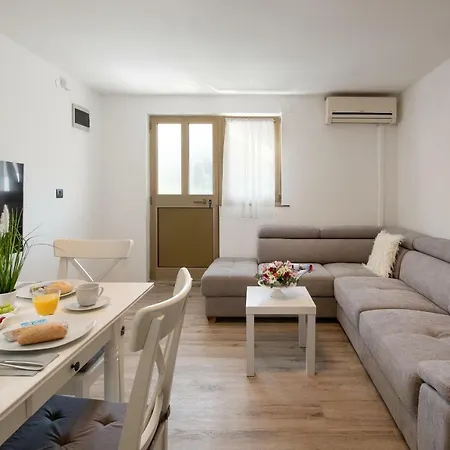 Apartment Lovric Pula