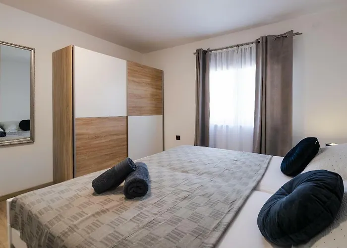 Lovric Apartment Pula